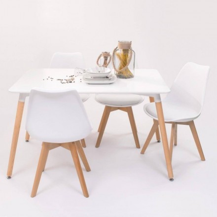 Conjunto de mesa TOWER 120 cm + 4 sillas DAY. Mesa con patas en haya natural y tapa lacado blanco.